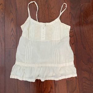 Cute!! Levi’s tank with embroidery. Sz small